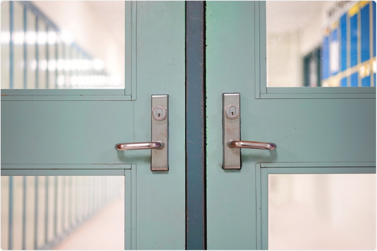 Study: Markedly heterogeneous COVID-19 testing plans among US colleges and universities. Image Credit: VisualArtStudio / Shutterstock