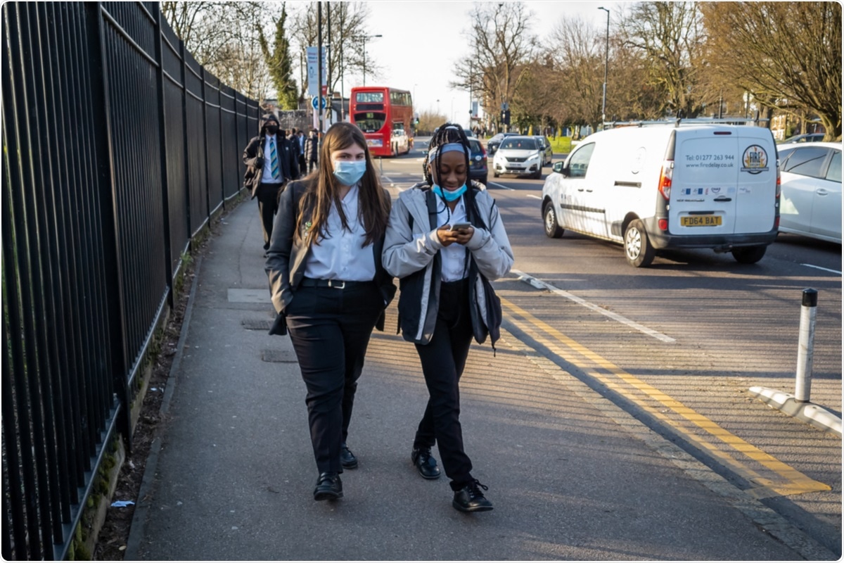 Study: REACT-1 study round 14: High and increasing prevalence of SARS-CoV-2 infection among school-aged children during September 2021 and vaccine effectiveness against infection in England. Image Credit: Yau Ming Low/ Shutterstock