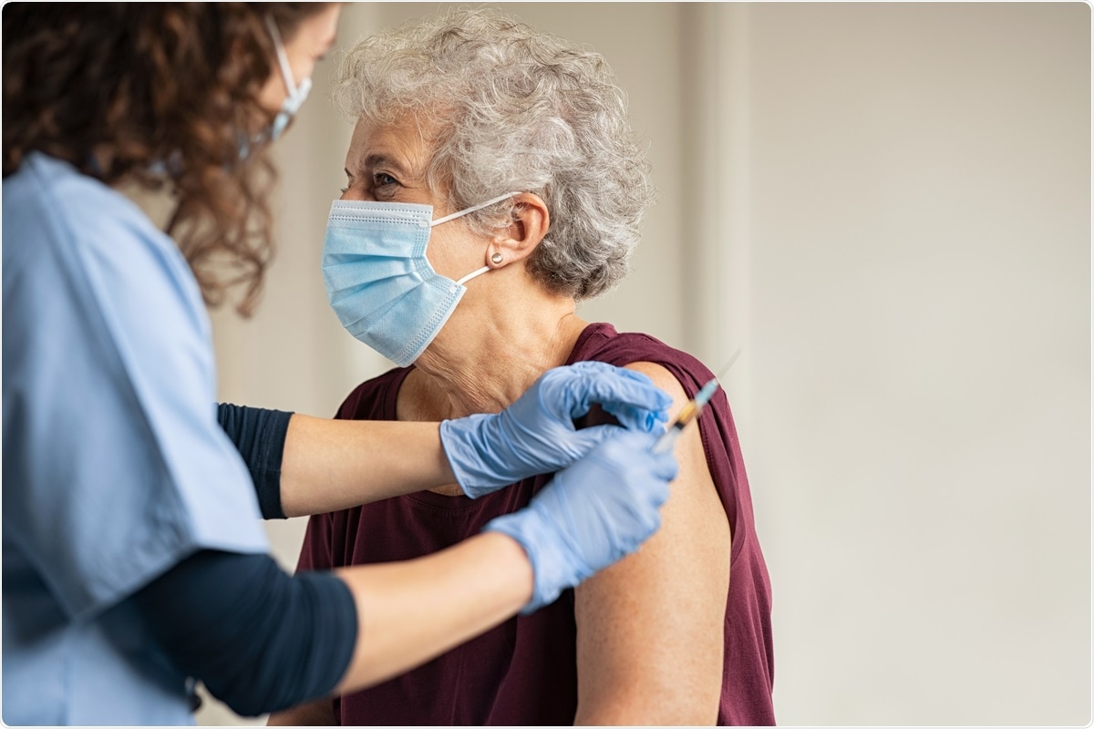 Study: Vaccine effectiveness of the first dose of ChAdOx1 nCoV-19 and BNT162b2 against SARS-CoV-2 infection in residents of Long-Term Care Facilities (VIVALDI study). Image Credit: Rido / Shutterstock