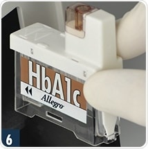 Insert cartridge and press “Analyze.”