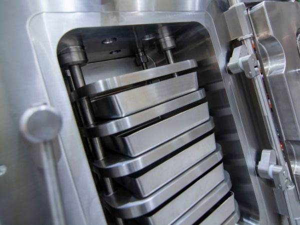 Enhancing efficiency in pharmaceutical production: The role of vacuum tray dryers