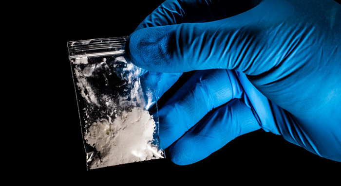 Identifying fentanyl analogs using FT-Raman analysis