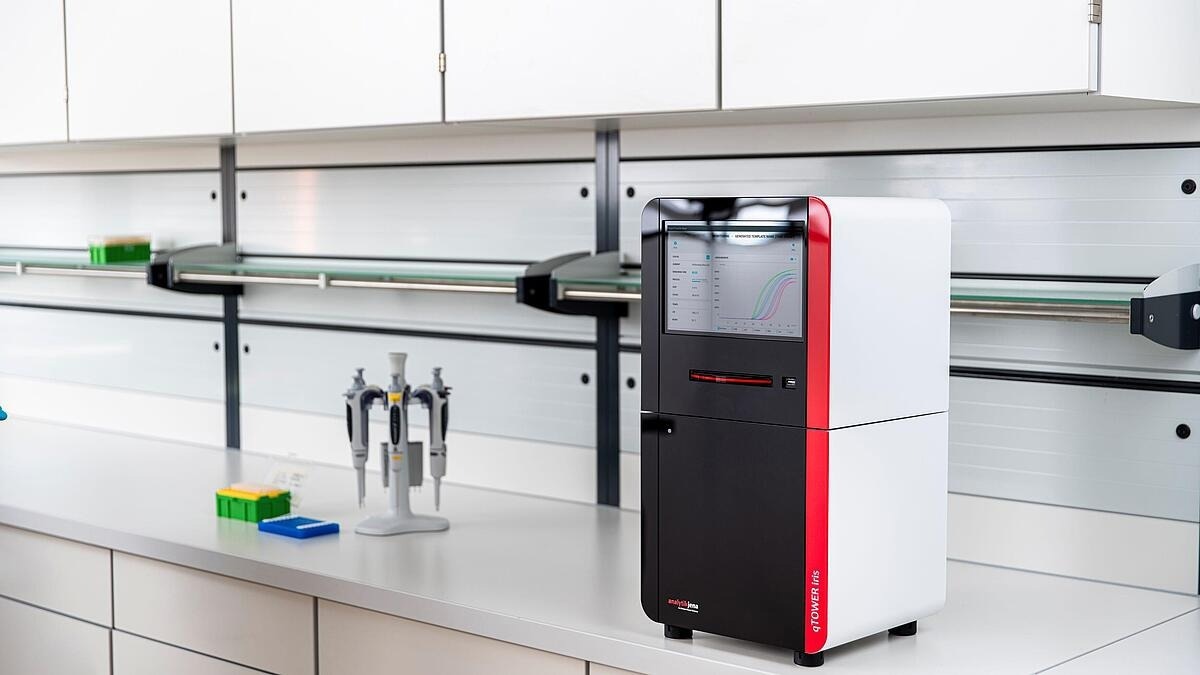 Real-time PCR thermocycling with qTOWERiris