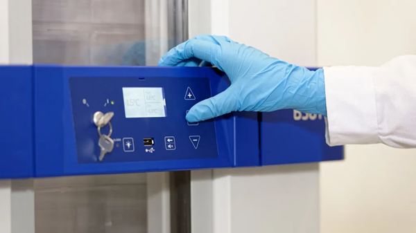 LF260: A combined laboratory refrigerator and freezer for sample preservation