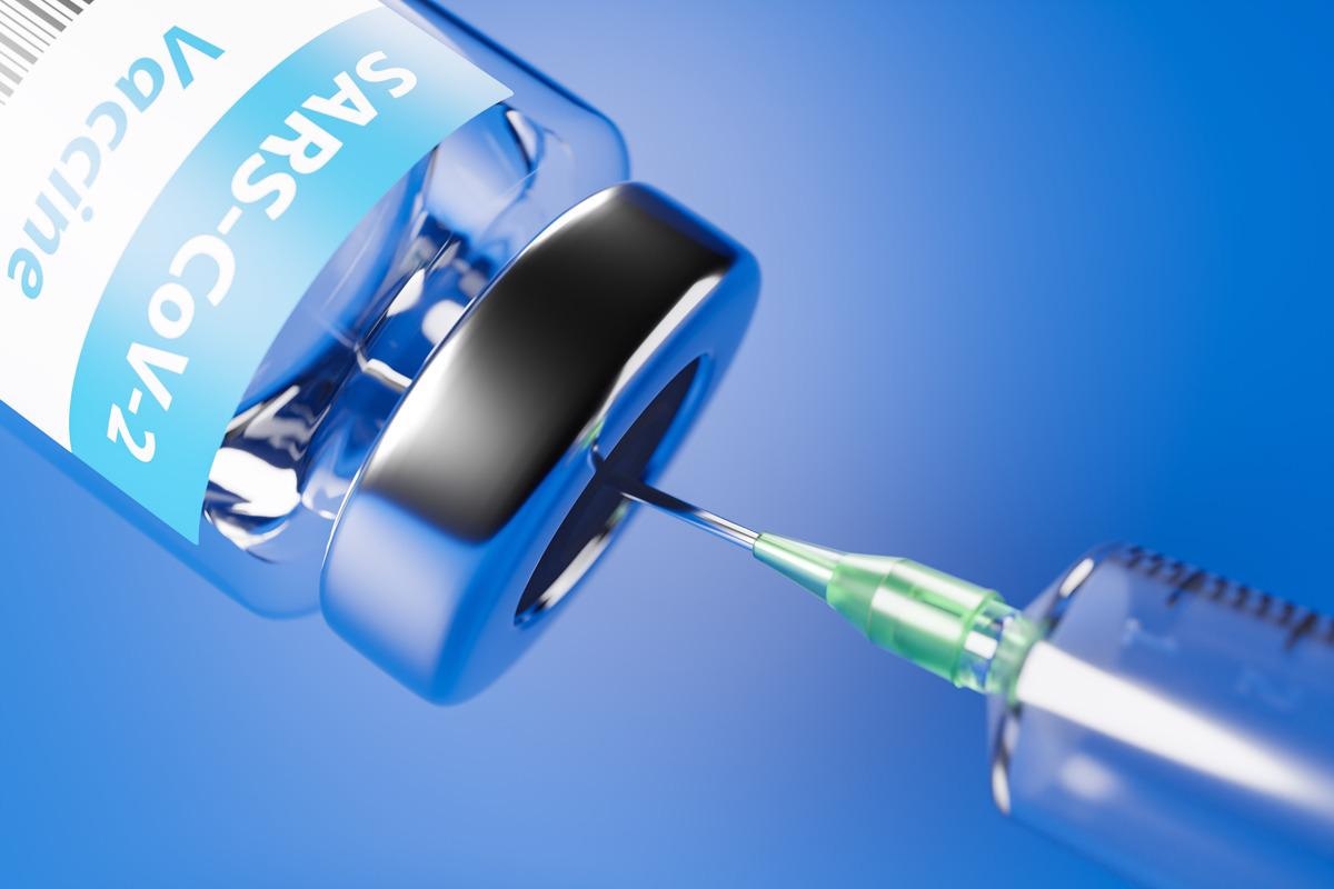 Study: The protective effect of covid-19 vaccination on post-acute sequelae of covid-19 (pasc): a multicenter study from a large national health research network. Image Credit: Andreas Prott/Shutterstock