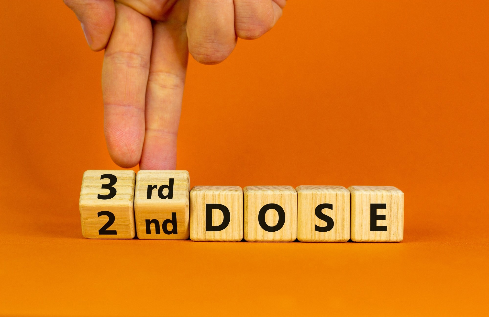 Study: Analysis of COVID-19 Incidence and Severity Among Adults Vaccinated With 2-Dose mRNA COVID-19 or Inactivated SARS-CoV-2 Vaccines With and Without Boosters in Singapore. Image Credit: Dmitry Demidovich / Shutterstock