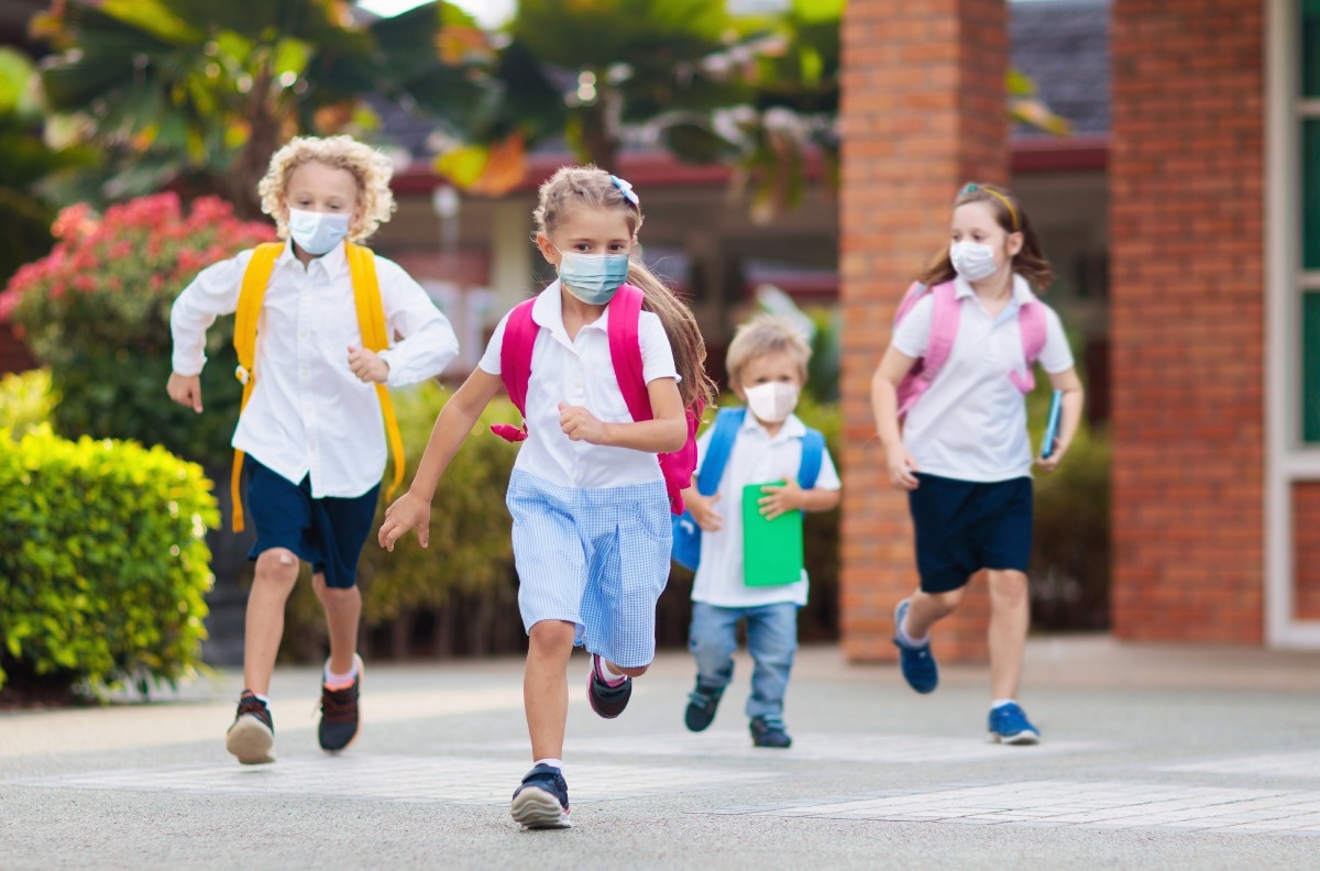 Study: SARS-CoV-2 infection in pediatric population before and during the Delta (B.1.617.2) and Omicron (B.1.1.529) variants era. Image Credit: FamVeld/Shutterstock