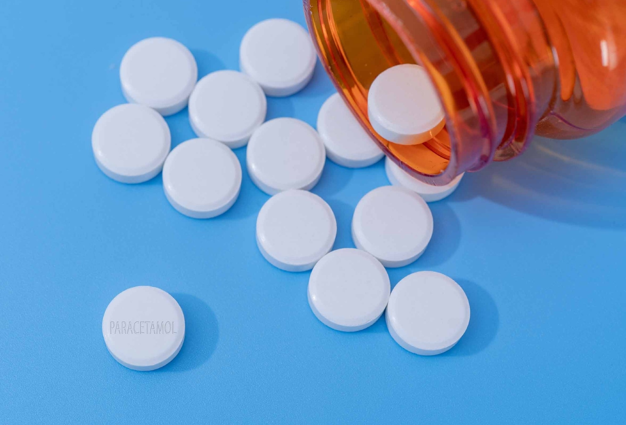 Study: Examining the relationship of acetaminophen use during pregnancy with early language development in children. Image Credit: luchschenF / Shutterstock