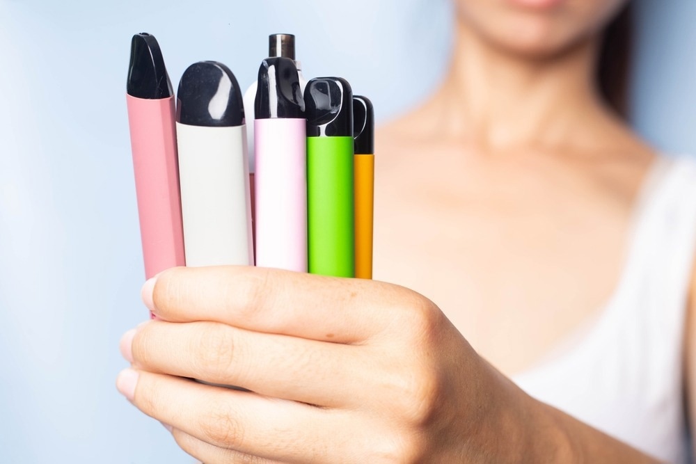 Study: Fruit flavors in electronic cigarettes (ECIGs) are associated with nocturnal dry cough: A population longitudinal analysis. Image Credit: Parkin Srihawong/Shutterstock.com