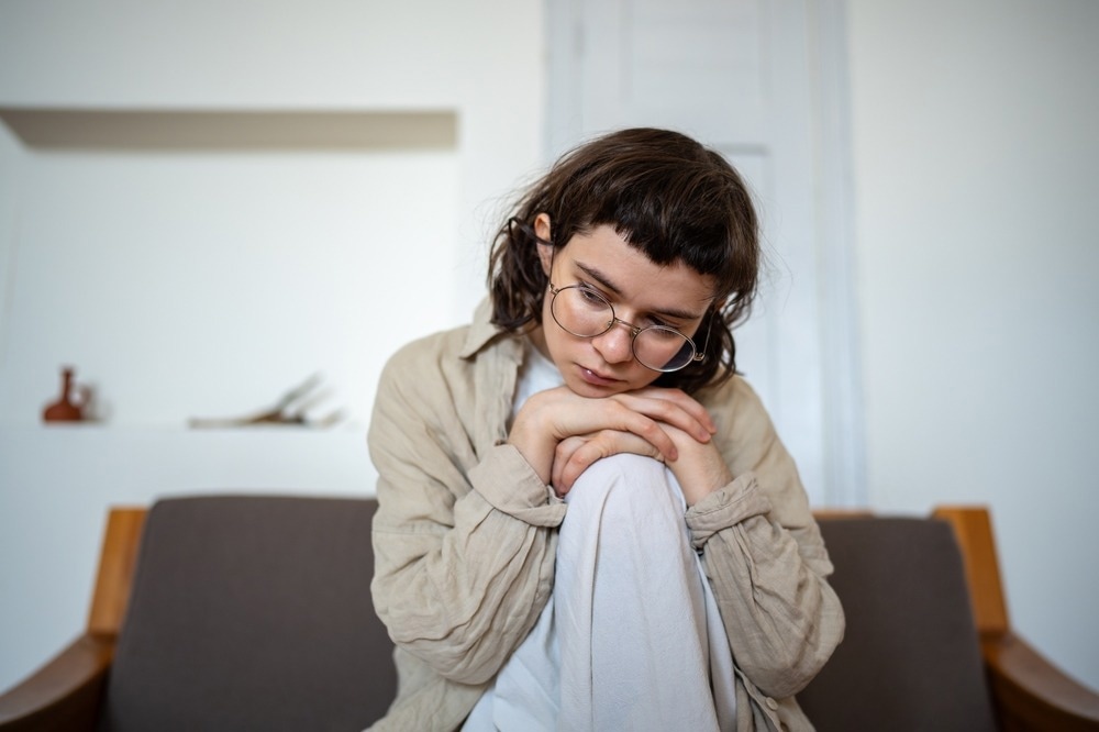 Study: Observational and genetic evidence disagree on the association between loneliness and risk of multiple diseases. Image Credit: DimaBerlin/Shutterstock.com