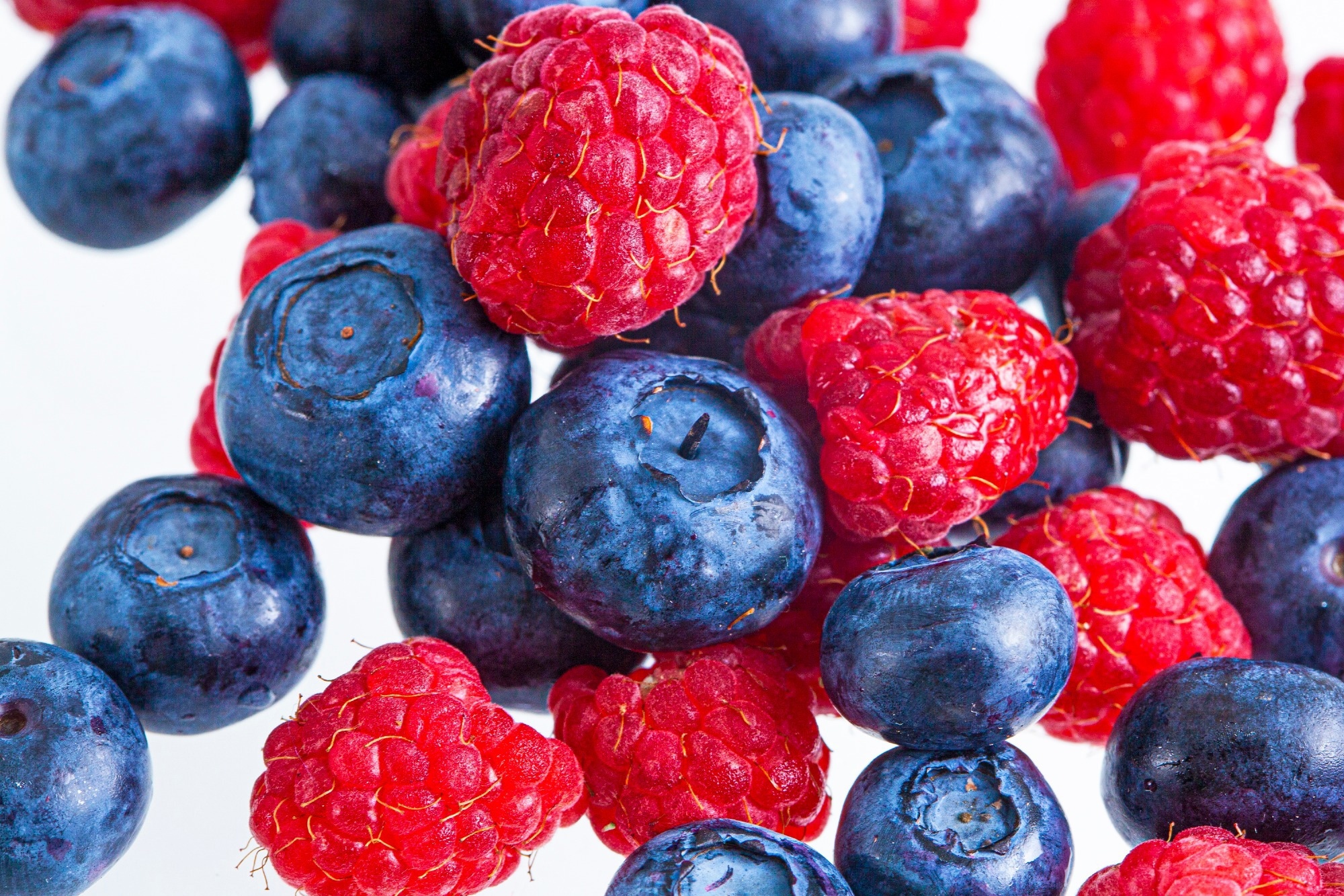Study: Effect of replacing commonly consumed fruit in the United States with berries in the USDA healthy Dietary Patterns: a modeling analysis. Image Credit: Alexandra Lande / Shutterstock