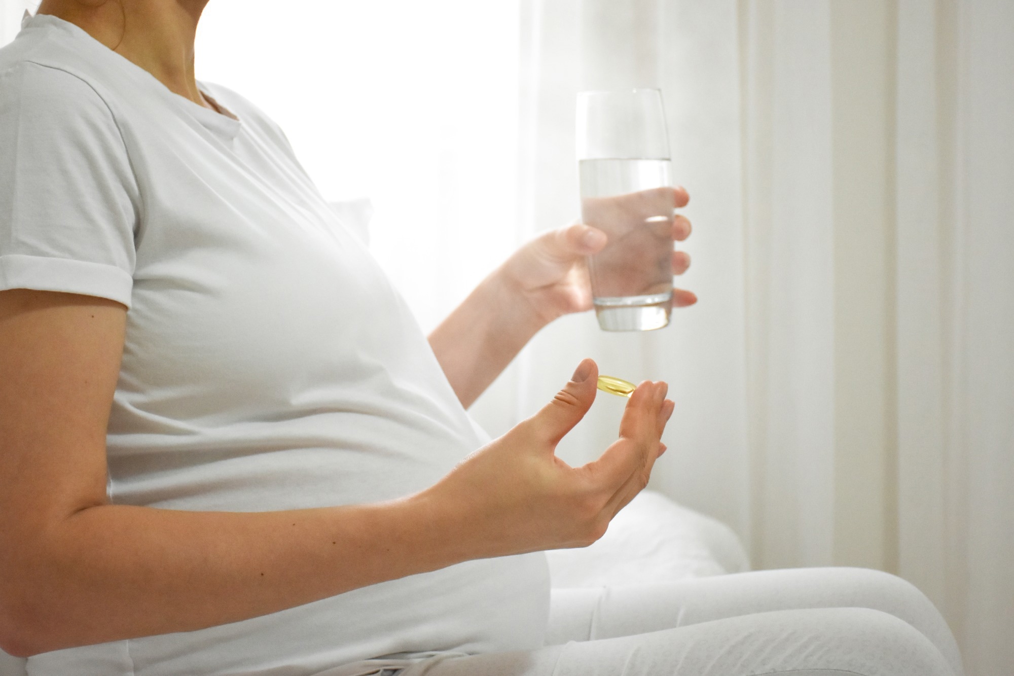 Review: Vitamin D supplementation in pregnant or breastfeeding women or young children for preventing asthma. Image Credit: Tekkol / Shutterstock